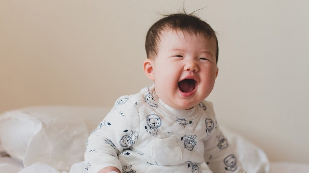 لماذا يبكي الأطفال حديثي الولادة