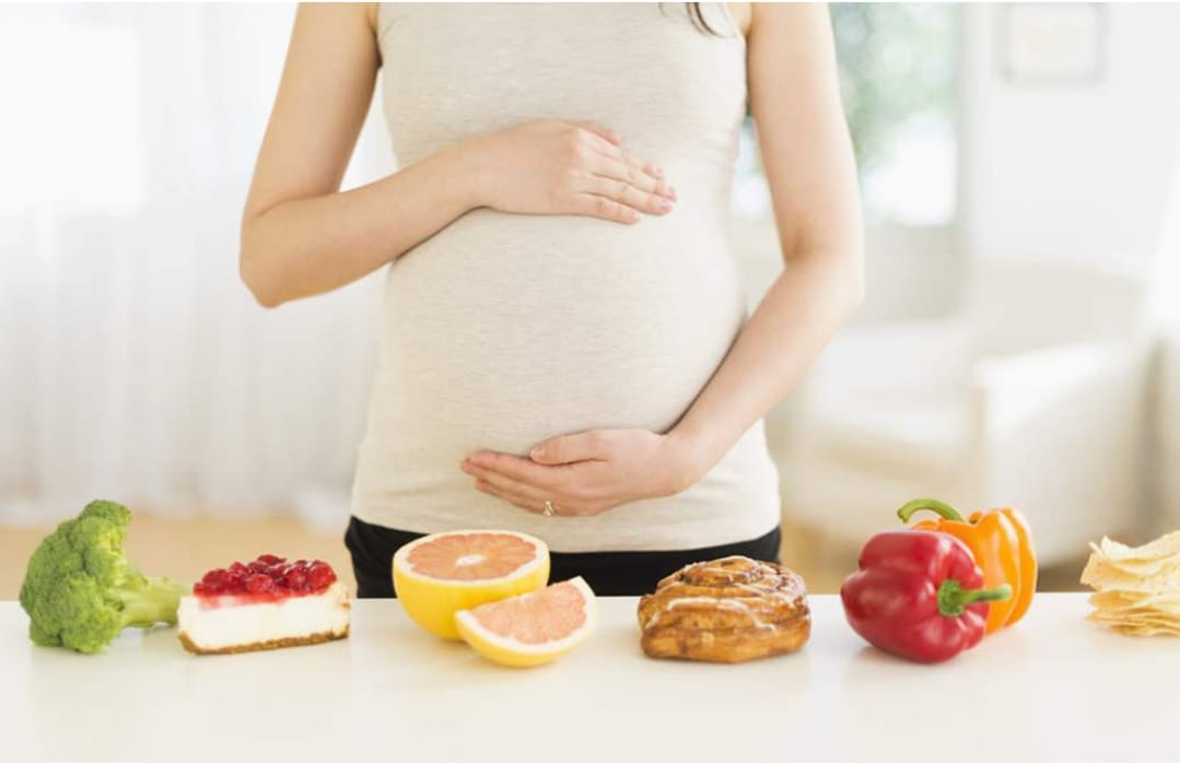 الأطعمة التي تتناولها أثناء الحمل
