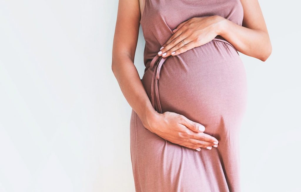 كيف تعرف الحامل أنها على وشك الولادة